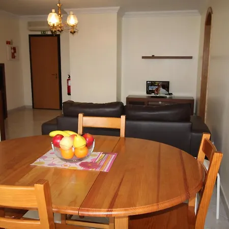 T1 Da Rocha D Quixote A *